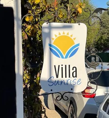 Villa Sunrise *